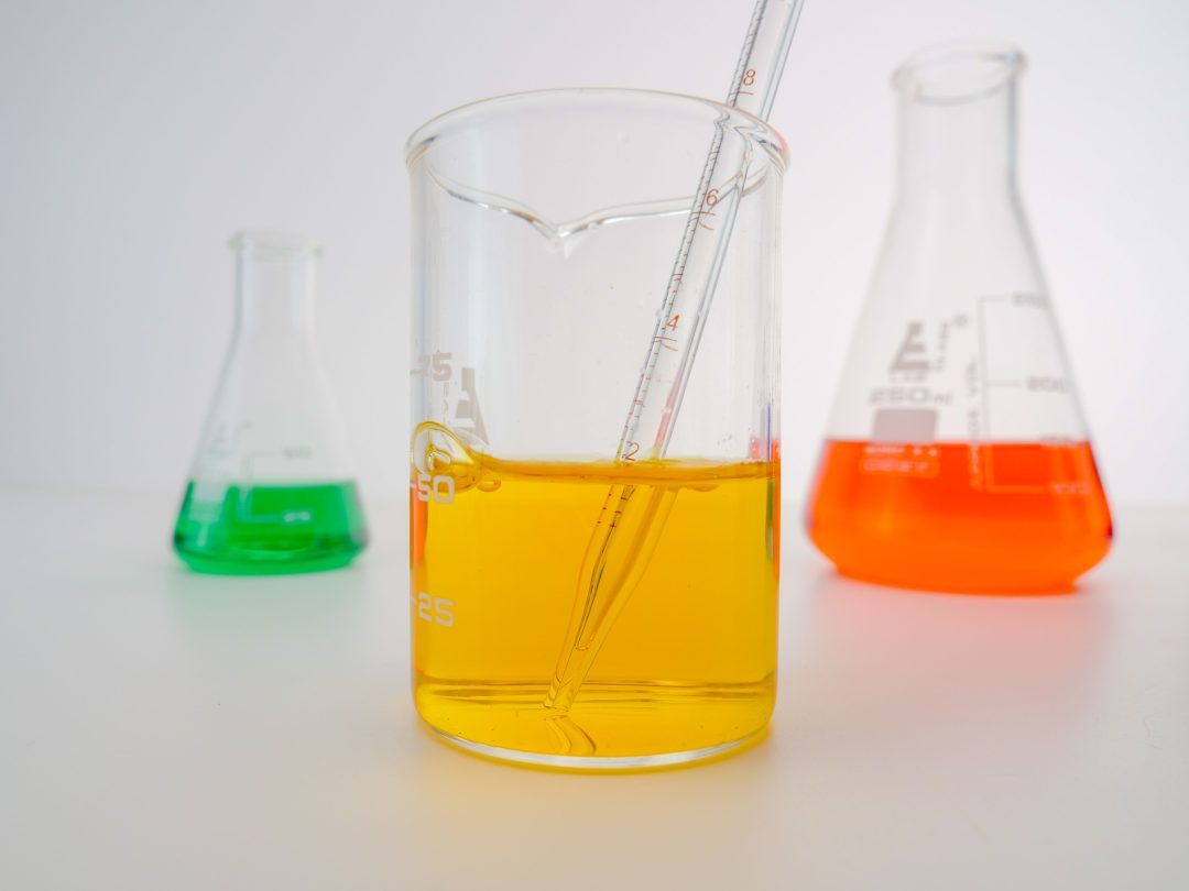 Read more about the article Cell Culture Buffers: Types, Uses, and How to Choose